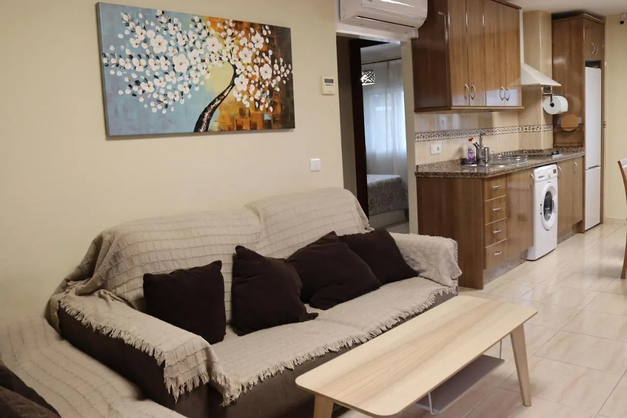 Apartamentos Carihuela Playa, Acogedor, Wifi Y Fibra Optica Torremolinos Apartment